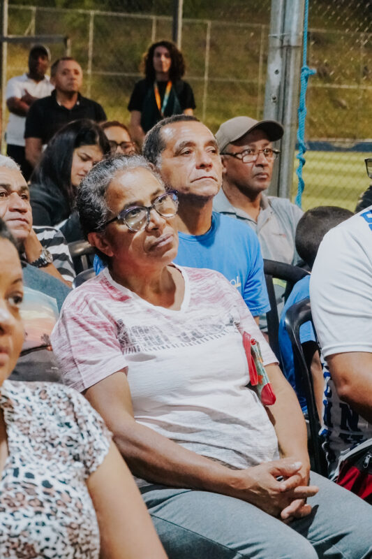 MORADORES DO JD. JESUS DE NAZARETH CELEBRAM CONQUISTA DE 181 ESCRITURAS ENTREGUES PELA PREFEITURA DE SÃO BERNARDO