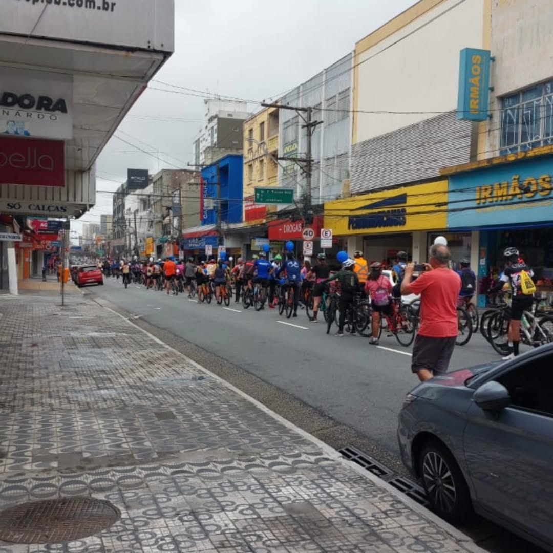 CAMPANHA CONTRA A POLIOMIELITE LEVA CICLISTAS ÀS RUAS DE SÃO BERNARDO NESTE DOMINGO