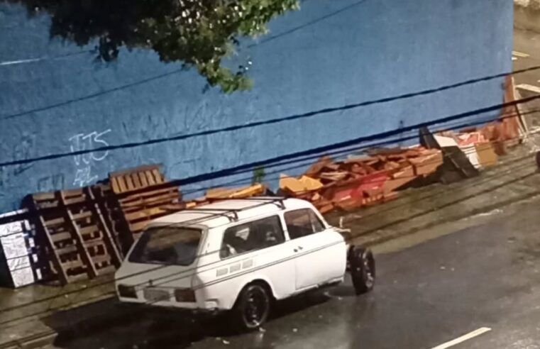 SUJÕES TRANSFORMAM TRECHO DO ASSUNÇÃO EM PONTO VICIADO DE LIXO