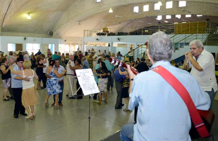 EM SÃO BERNARDO, CENTRO DE REFERÊNCIA DO IDOSO CELEBRA CARNAVAL DA MELHOR IDADE NESTE DOMINGO