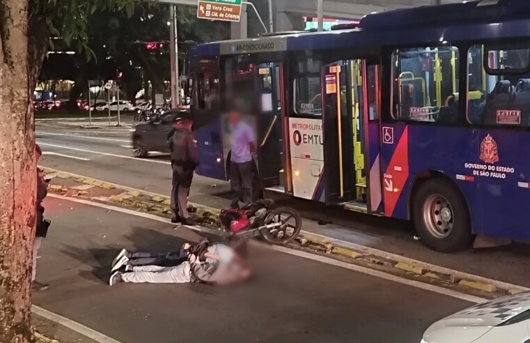 DUPLA ARMADA É PRESA APÓS PERSEGUIÇÃO E COLISÃO COM ÔNIBUS NA PRAÇA SAMUEL SABATINI