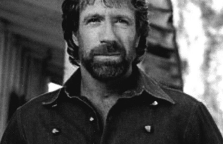 CHUCK NORRIS, ASTRO DE FILMES DE AÇÃO E DOS MEMES, MORRE AOS 86 ANOS