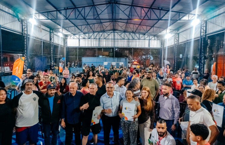 ENTREGA DE ESCRITURAS DA PREFEITURA DE SÃO BERNARDO CONTEMPLA 104 MORADORES DA VILA BOA VISTA, REGIÃO DO MONTANHÃO