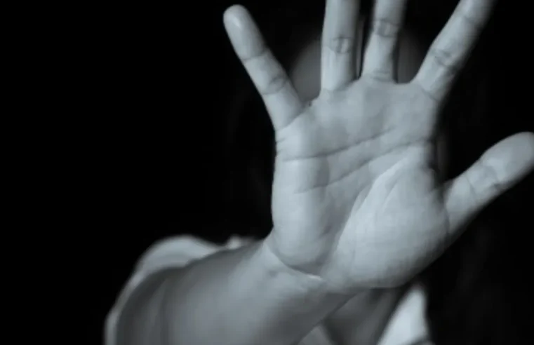 HOMEM É PRESO EM FLAGRANTE POR ESTUPRO DE VULNERÁVEL CONTRA A PRÓPRIA MÃE EM DIADEMA