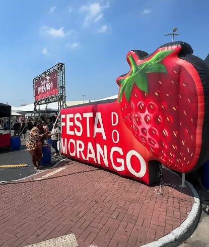 FESTA DO MORANGO COM EDIÇÃO ESPECIAL DE PUDIM ACONTECE NESTE FIM DE SEMANA NO ESTACIONAMENTO DO POLIESPORTIVO