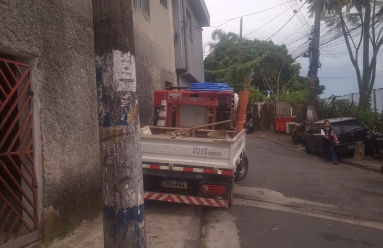 APÓS REPORTAGEM DA TV SÃO BERNARDO, SABESP IDENTIFICA VAZAMENTO DE DIFÍCIL LOCALIZAÇÃO NO JD. LIMPÃO