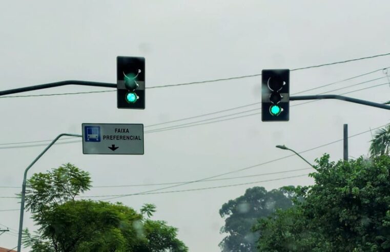FAIXA PREFERENCIAL DE ÔNIBUS É IMPLANTADA NA AVENIDA JOSÉ ODORIZZI