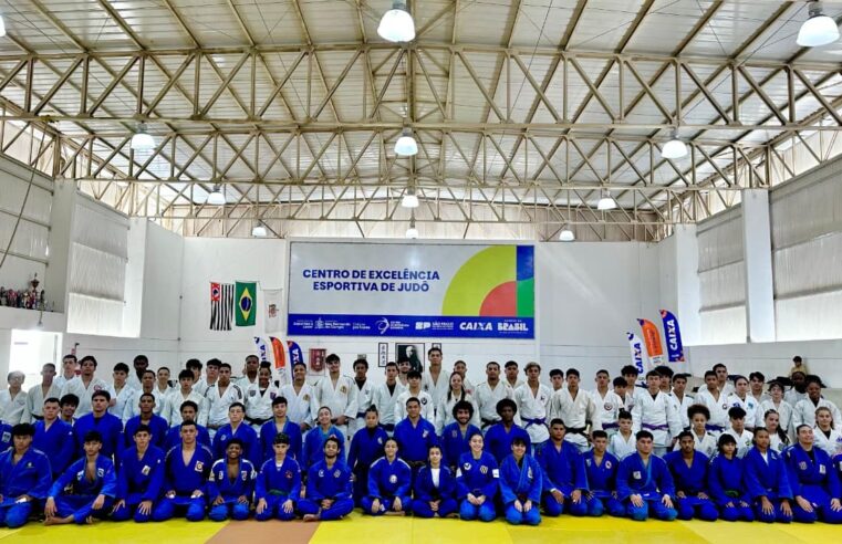 AÇÃO COM MEDALHISTA OLÍMPICO, NA ARENA CAIXA DE SÃO BERNARDO, PREPARA ALUNOS DAS ESCOLAS DE JUDÔ