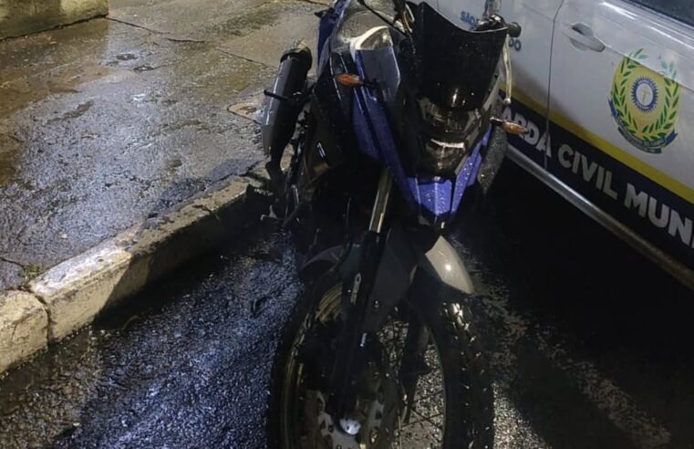 MOTOCICLETA FURTADA EM GARAGEM DE PRÉDIO NO SANTA TEREZINHA É RECUPERADA PELA GCM