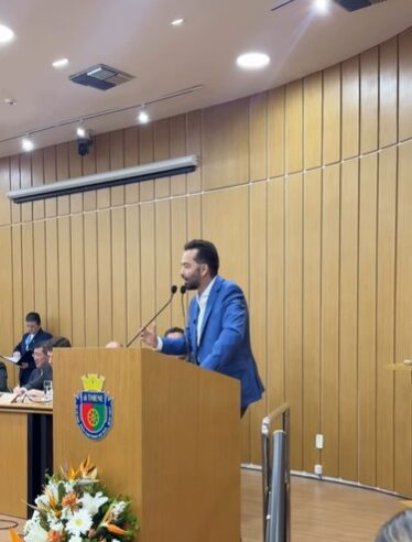 QUANDO O REPÓRTER VIRA NOTÍCIA: LEANDRO AMARAL RECEBE TÍTULO DE CIDADÃO EMÉRITO EM SÃO CAETANO