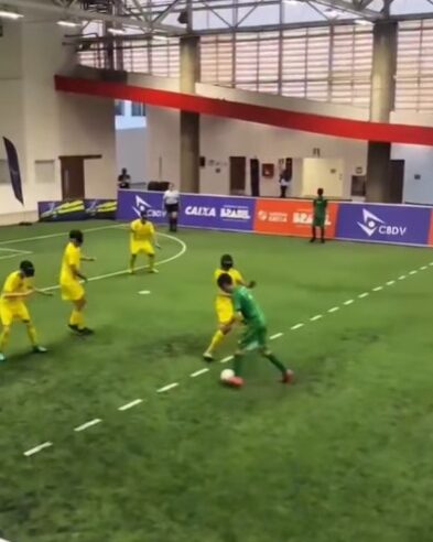 CRIA DE SÃO BERNARDO, JOGADOR COM DEFICIÊNCIA VISUAL VIRALIZA COM GOL ESPETACULAR