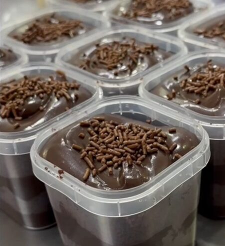 COMIDAS DE SÃO BERNARDO: DOCERIA DO CALUX É REFERÊNCIA NA REGIÃO COM DOCES GOURMET