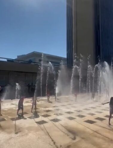 DOMINGO EM SÃO BERNARDO: MORADORES APROVEITAM A FONTE DO PAÇO E A PRAINHA DO RIACHO GRANDE
