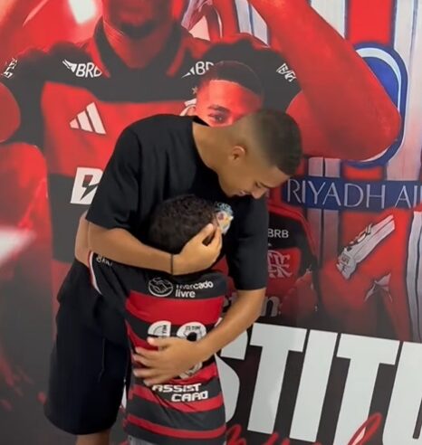 SAMUEL LINO INAUGURA INSTITUTO NO BAIRRO ONDE DEU OS PRIMEIROS PASSOS NO FUTEBOL