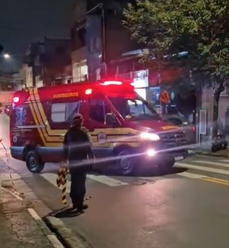 MOTOCICLISTA EM ALTA VELOCIDADE ATROPELA HOMEM EM DIADEMA