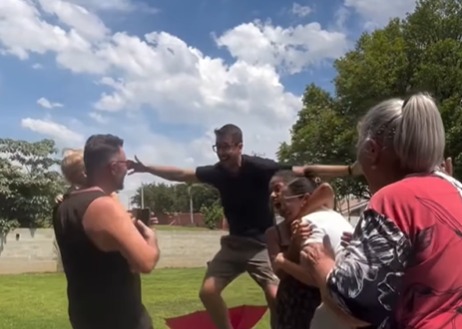 FAMÍLIA DE SÃO BERNARDO SE SURPREENDE COM ANÚNCIO DE SOGRA E NORA GRÁVIDAS AO MESMO TEMPO E CASO VIRALIZA NAS REDES SOCIAIS