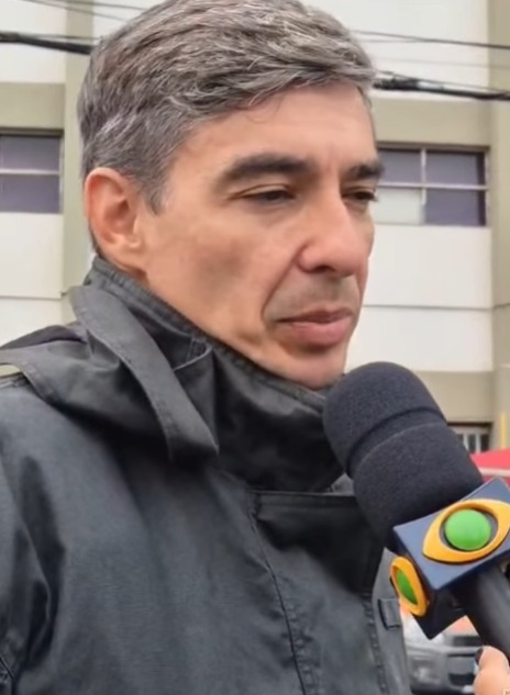 INCÊNDIO EM DIADEMA: COMBATE DURA CERCA DE 2 HORAS E ENTRA EM FASE DE RESCALDO