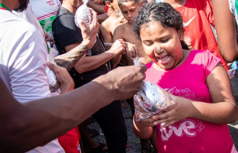 MIL OVOS DE PÁSCOA SÃO DISTRIBUÍDOS NO PARQUE SÃO BERNARDO EM AÇÃO DO BLUMENAU EC
