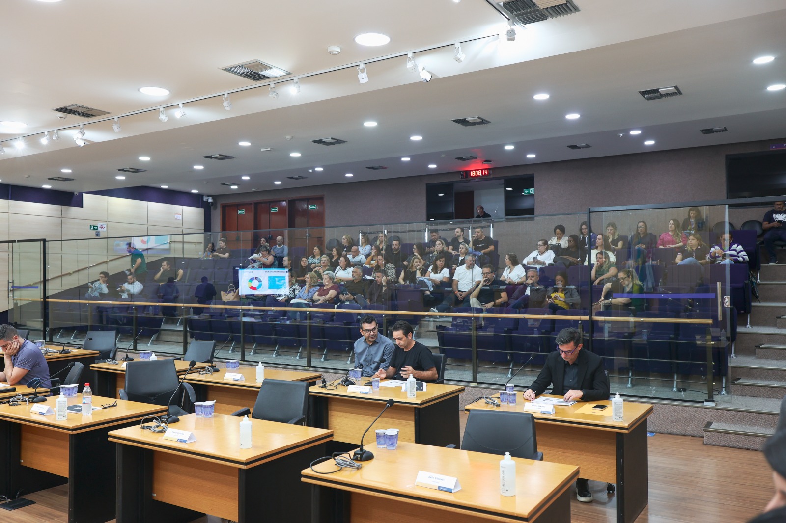 AUDIÊNCIA PÚBLICA REFORÇA TRANSPARÊNCIA DA SECRETARIA DE EDUCAÇÃO DE SÃO CAETANO