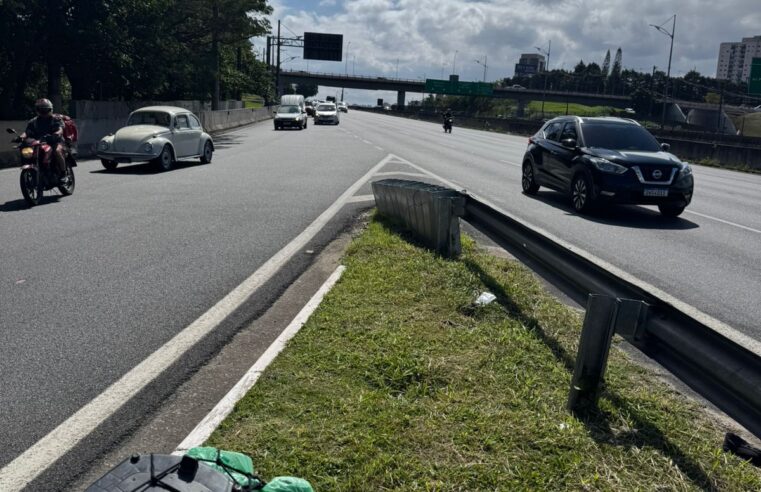 TRÂNSITO: ACIDENTE ENTRE CARRO E MOTO NA ANCHIETA DEIXA DUAS PESSOAS FERIDAS EM SÃO BERNARDO