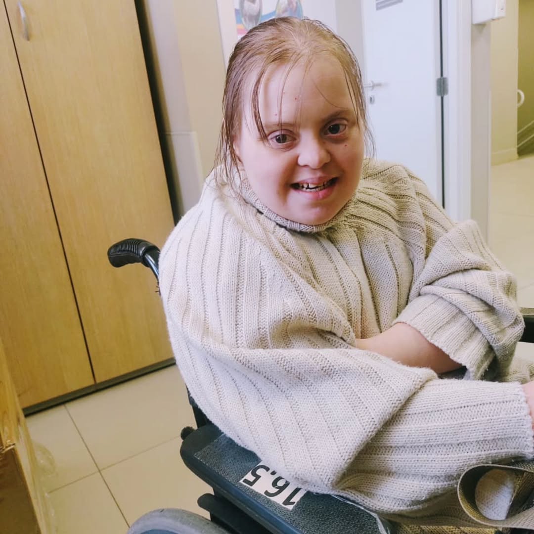 FAMILIARES SE DESPEDEM DE KAROLZINHA, MORADORA DE RUDGE RAMOS, COM MENSAGENS DE CARINHO