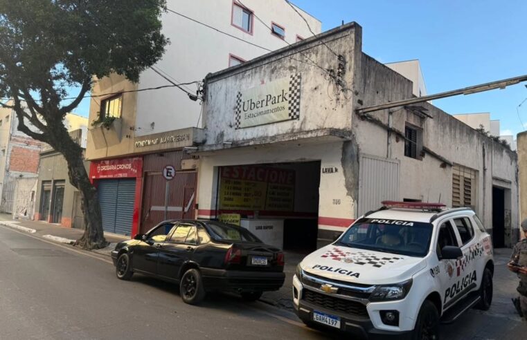 PM ENCONTRA TRÊS CARROS FURTADOS GUARDADOS EM ESTACIONAMENTO EM SÃO CAETANO