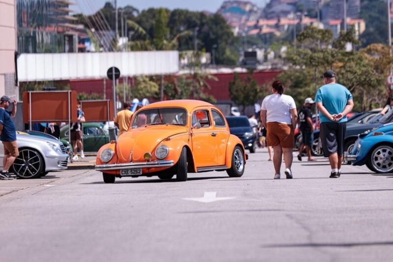 VEJA COMO FOI O ENCONTRO DE CARROS ANTIGOS QUE REUNIU APAIXONADOS POR AUTOM&Oacute;VEIS EM S&Atilde;O BERNARDO