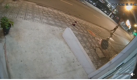 VANDALISMO NA RUA JURUBATUBA