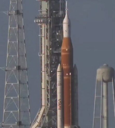 NASA LANÇA MISSÃO ARTEMIS II COM ASTRONAUTAS EM DIREÇÃO À LUA