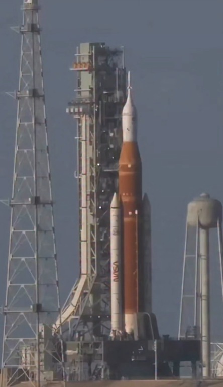 NASA LANÇA MISSÃO ARTEMIS II COM ASTRONAUTAS EM DIREÇÃO À LUA