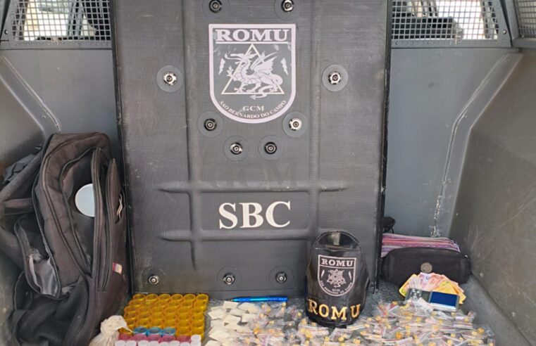 ROMU DE SÃO BERNARDO PRENDE HOMEM COM 594 PORÇÕES DE DROGAS APÓS FUGA E RESISTÊNCIA NO BAETA NEVES