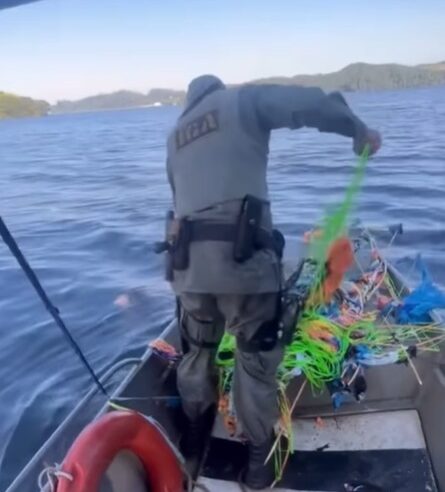 BALÃO CAI EM RESERVATÓRIO E É RETIRADO PELA GCM AMBIENTAL EM SÃO BERNARDO