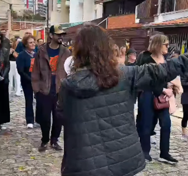“PORTÕES QUE FALAM, CRIA CLIMA DE GALERIA DE ARTE EM RUAS DE SANTO ANDRÉ”