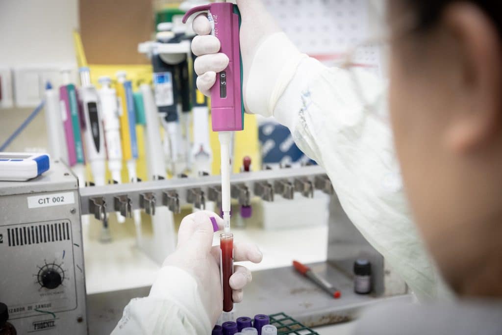 PACIENTE EM SP COM SUSPEITA DE EBOLA TESTA POSITIVO PARA MENINGITE