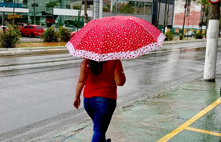 DOMINGO COMEÇA COM CHUVA EM SÃO BERNARDO