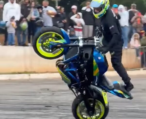 PILOTO DE SÃO BERNARDO E EQUIPE SE APRESENTAM EM EVENTO QUE SEGUE NESTE DOMINGO