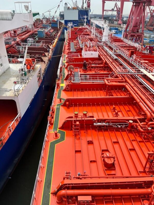 BRASKEM AMPLIA MODERNIZA&Ccedil;&Atilde;O DA FROTA MAR&Iacute;TIMA COM NAVIOS DE NOVA GERA&Ccedil;&Atilde;O E MENOR EMISS&Atilde;O DE CO₂