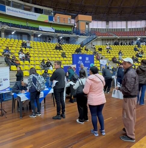 FEIRÃO DO EMPREGO ACONTECE NESTA SEXTA-FEIRA NO GINÁSIO POLIESPORTIVO