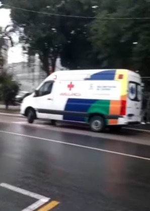EQUIPE DE TRÂNSITO ACIONA O SAMU APÓS HOMEM SOFRER CONVULSÃO EM PONTO DE ÔNIBUS EM JURUBATUBA