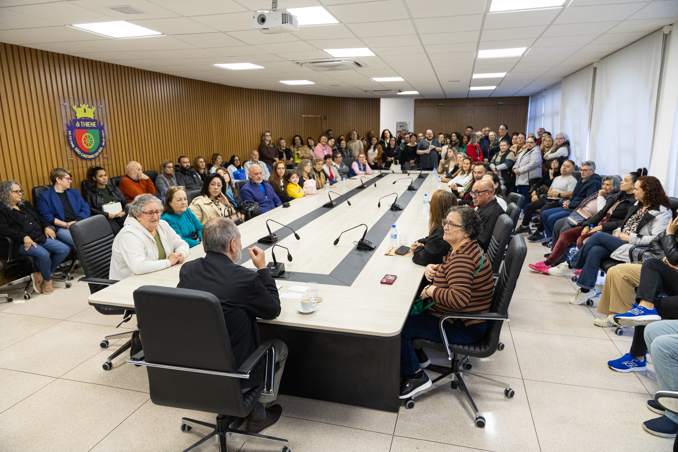 PREFEITURA DE SÃO CAETANO REALIZA ENCONTRO COM LIDERANÇAS DO BAIRRO NOVA GERTY