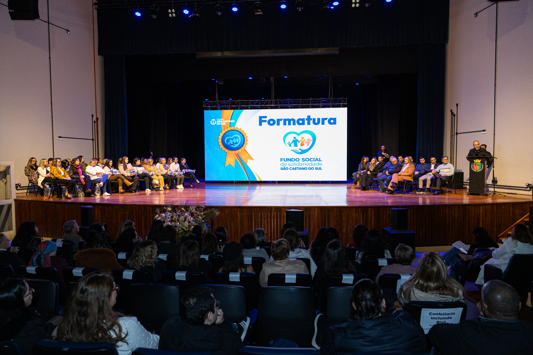 FUNDO SOCIAL DE SÃO CAETANO REALIZA FORMATURA DOS ALUNOS DOS CURSOS DE CAPACITAÇÃO DO PRIMEIRO SEMESTRE