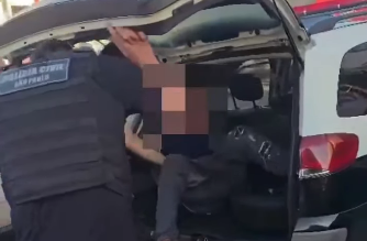POLÍCIA CIVIL PRENDE INDIVÍDUO E APREENDE MOTO UTILIZADA EM ROUBOS DE ALIANÇAS EM DIADEMA E SBC