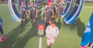 DE MAUÁ PARA O MUNDO: JOVEM DE 14 ANOS VIVE SONHO AO CARREGAR BOLA DE JOGO DA SELEÇÃO BRASILEIRA NA COPA