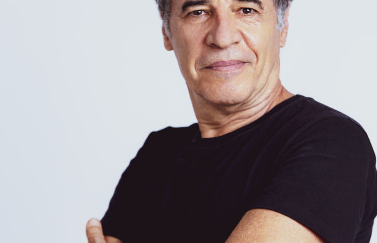 TEATRO LAURO GOMES, EM SÃO BERNARDO, É PALCO DE APRESENTAÇÃO GRATUITA DE PAULO BETTI NESTE DOMINGO 