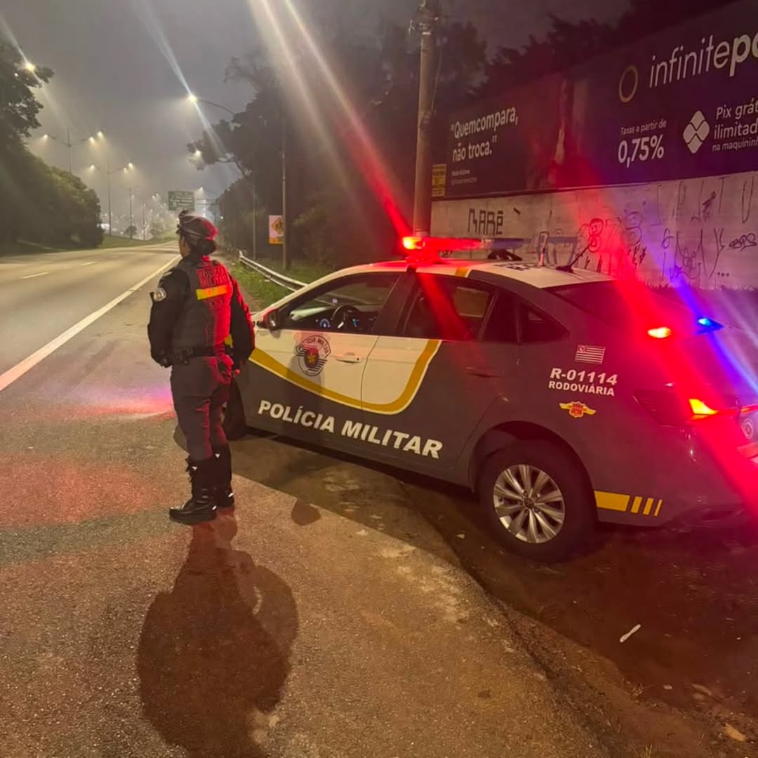 PM RODOVIÁRIA REFORÇA POLICIAMENTO EM TRECHO DA ANCHIETA ALVO DE ATAQUES COM PEDRAS