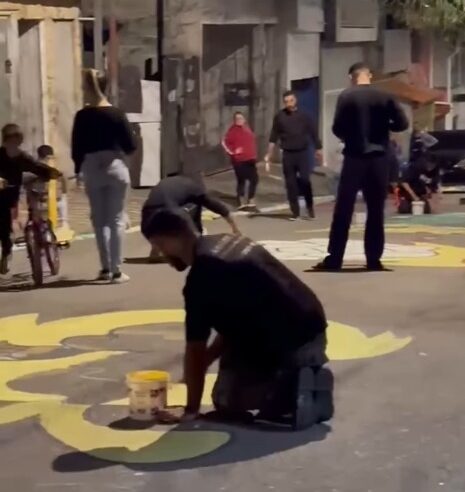 MORADORES DA VILA MARIANA SE REÚNEM E DECORAM RUA PARA A COPA DO MUNDO 2026 EM SÃO BERNARDO