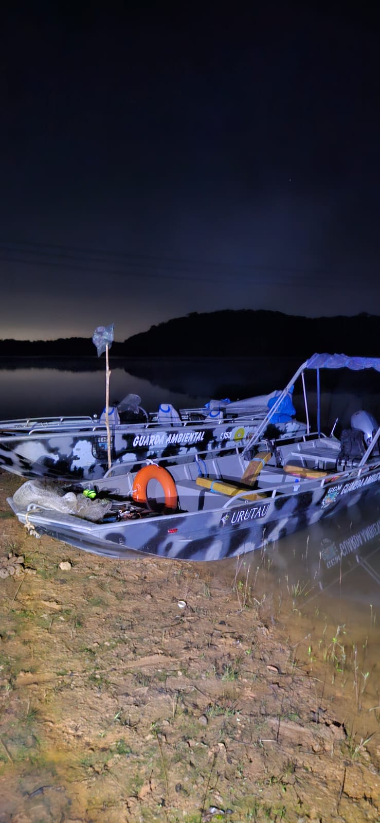 GCM AMBIENTAL PRENDE HOMEM POR PESCA IRREGULAR E PORTE ILEGAL DE ARMA NA BILLINGS
