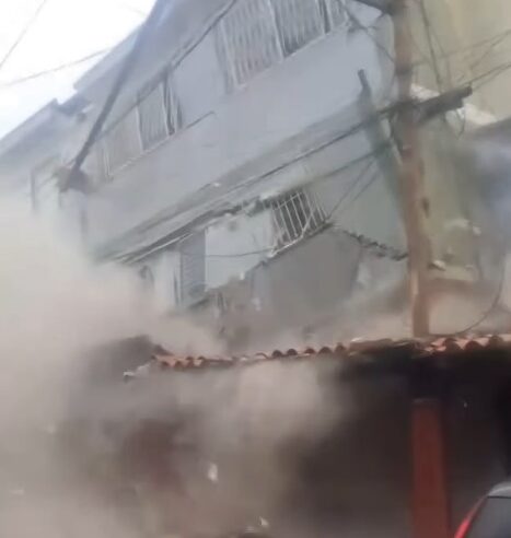 VÍDEO MOSTRA MOMENTO EM QUE PRÉDIO DESABA DURANTE TERREMOTO NA VENEZUELA