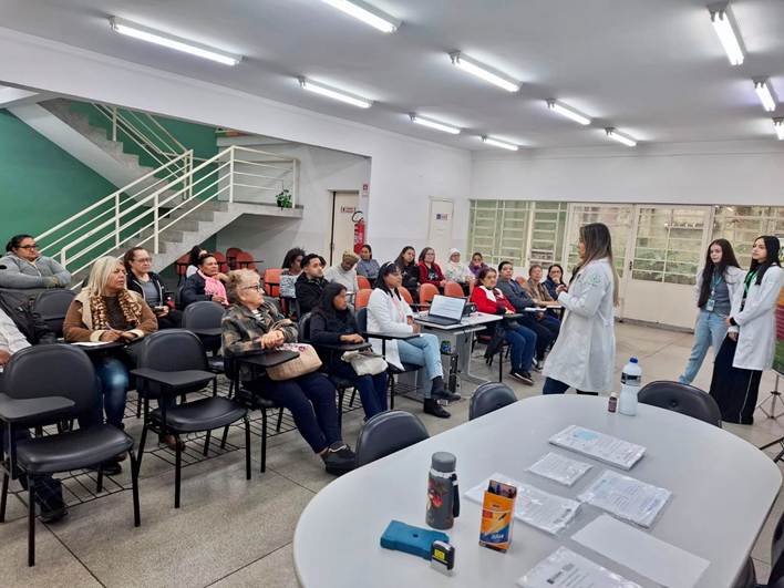 EMPREENDEDORES DO SETOR ALIMENTÍCIO PARTICIPAM DE CAPACITAÇÃO EM DIADEMA