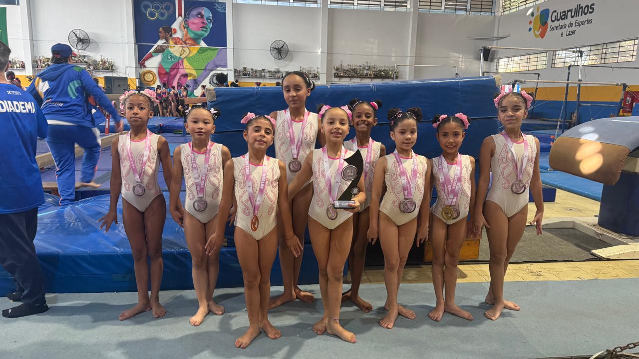 GINASTAS DE DIADEMA PARTICIPAM DO 3º FESTIVAL E COMPETIÇÃO JENNI DETONA